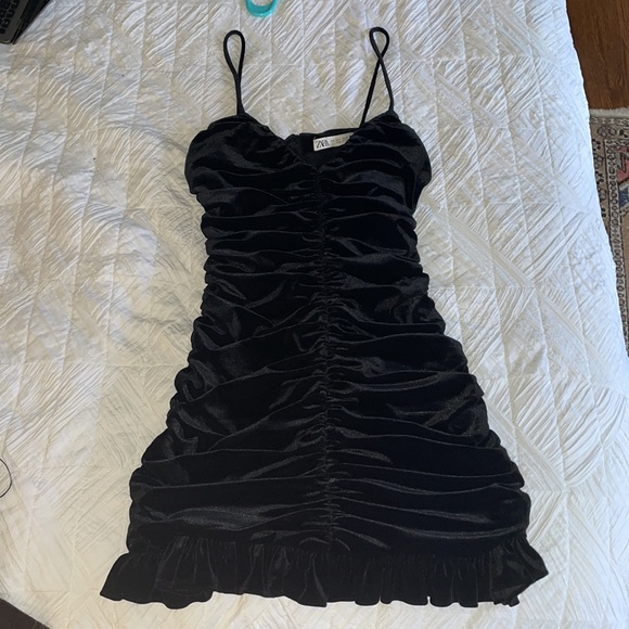Zara Velvet Mini Dress - Picture 3 of 5